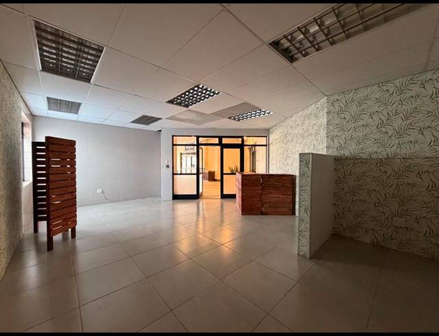 BUSINESS PROPERTY TO RENT IN HUMEWOOD
